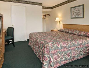 Hotel Super 8 By Wyndham Newark De Chambre photo