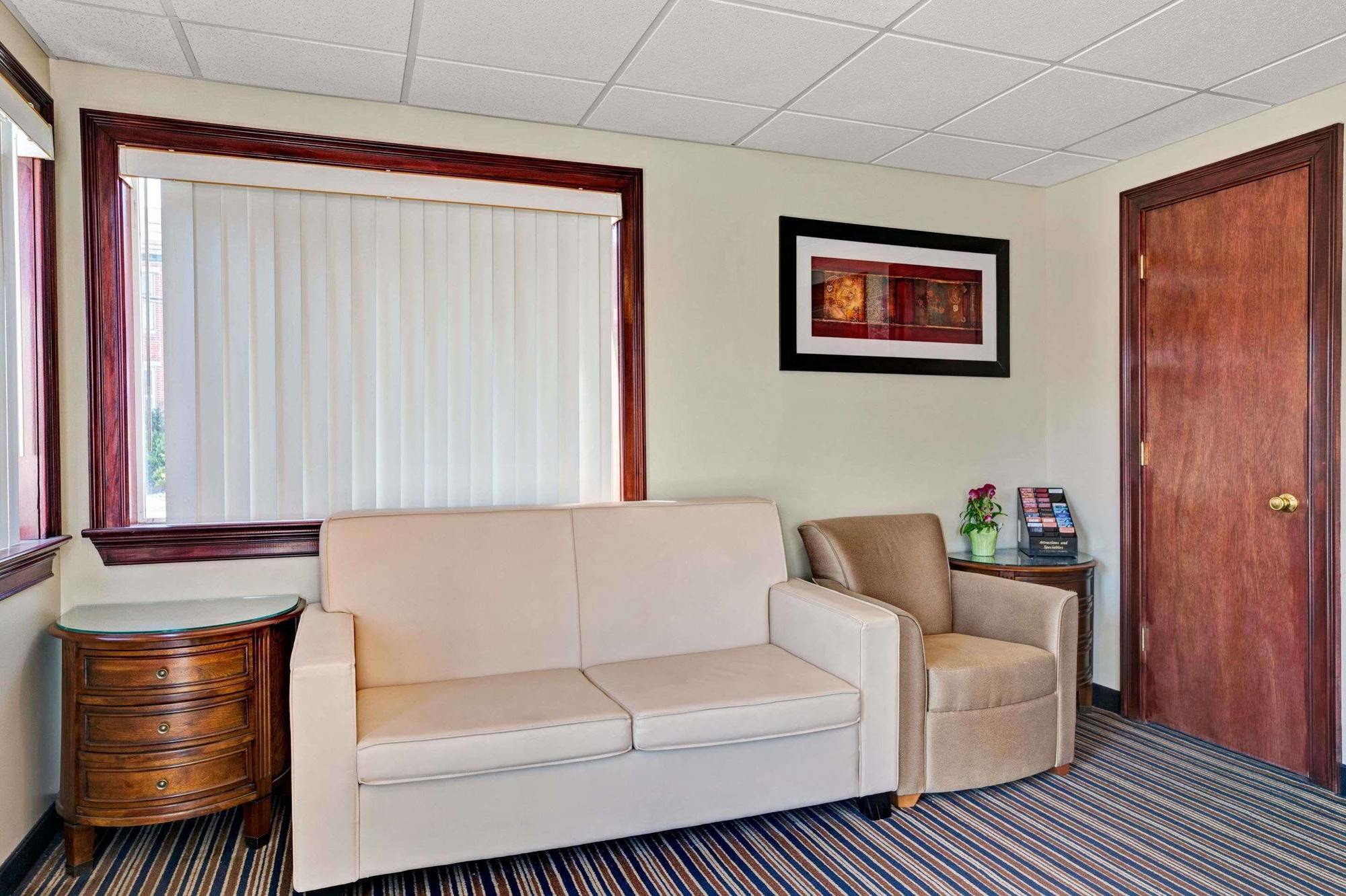 Hotel Super 8 By Wyndham Newark De Extérieur photo